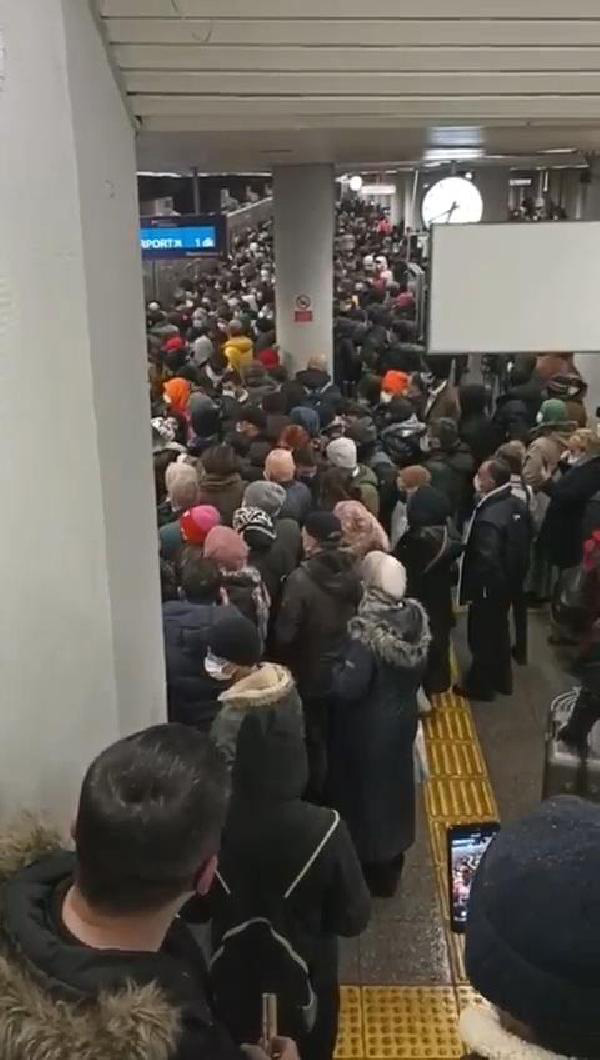 İstanbul'da trafik durma noktasına geldi! Avrupa yakası perişan halde!