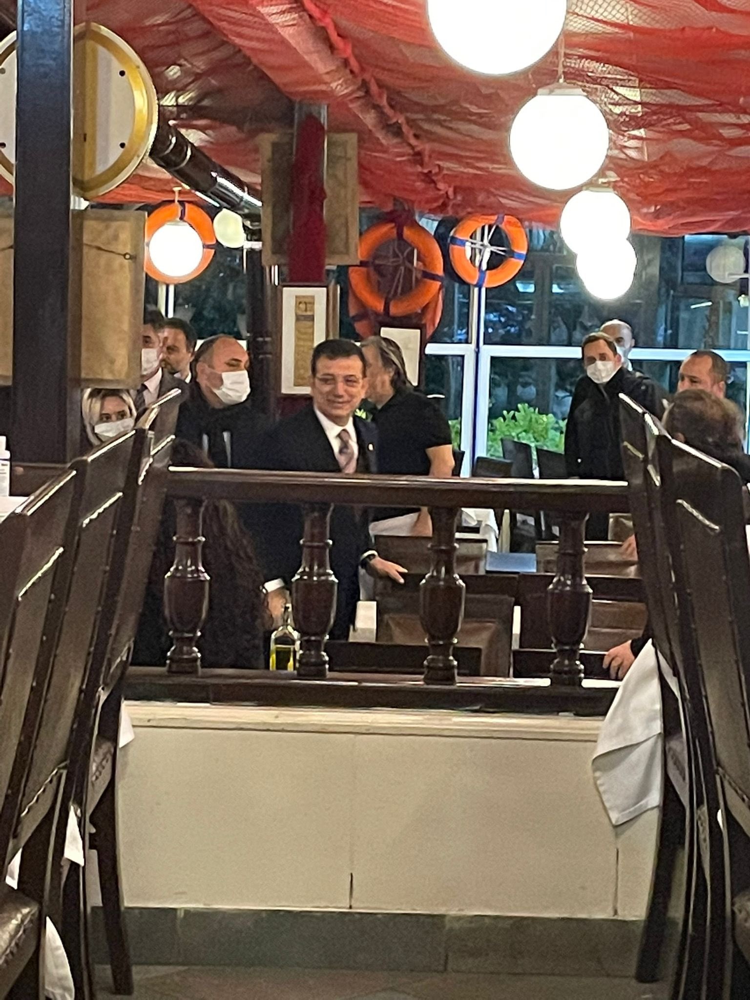 Ahmet Hakan'dan Ekrem İmamoğlu için olay yorum: Kolay izah edilemeyecek şeyler yapma konusunda pek mahir