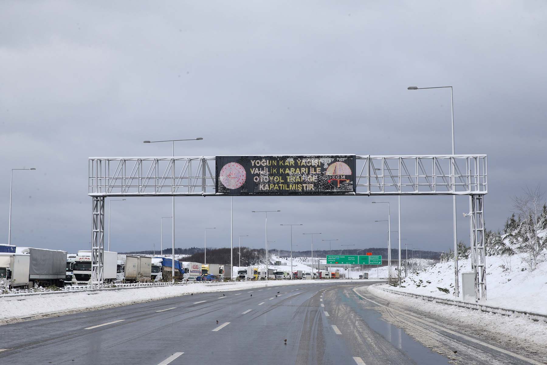 Son dakika | Bakan Karaismailoğlu duyurdu: İstanbul'da tüm yollar trafiğe açıldı