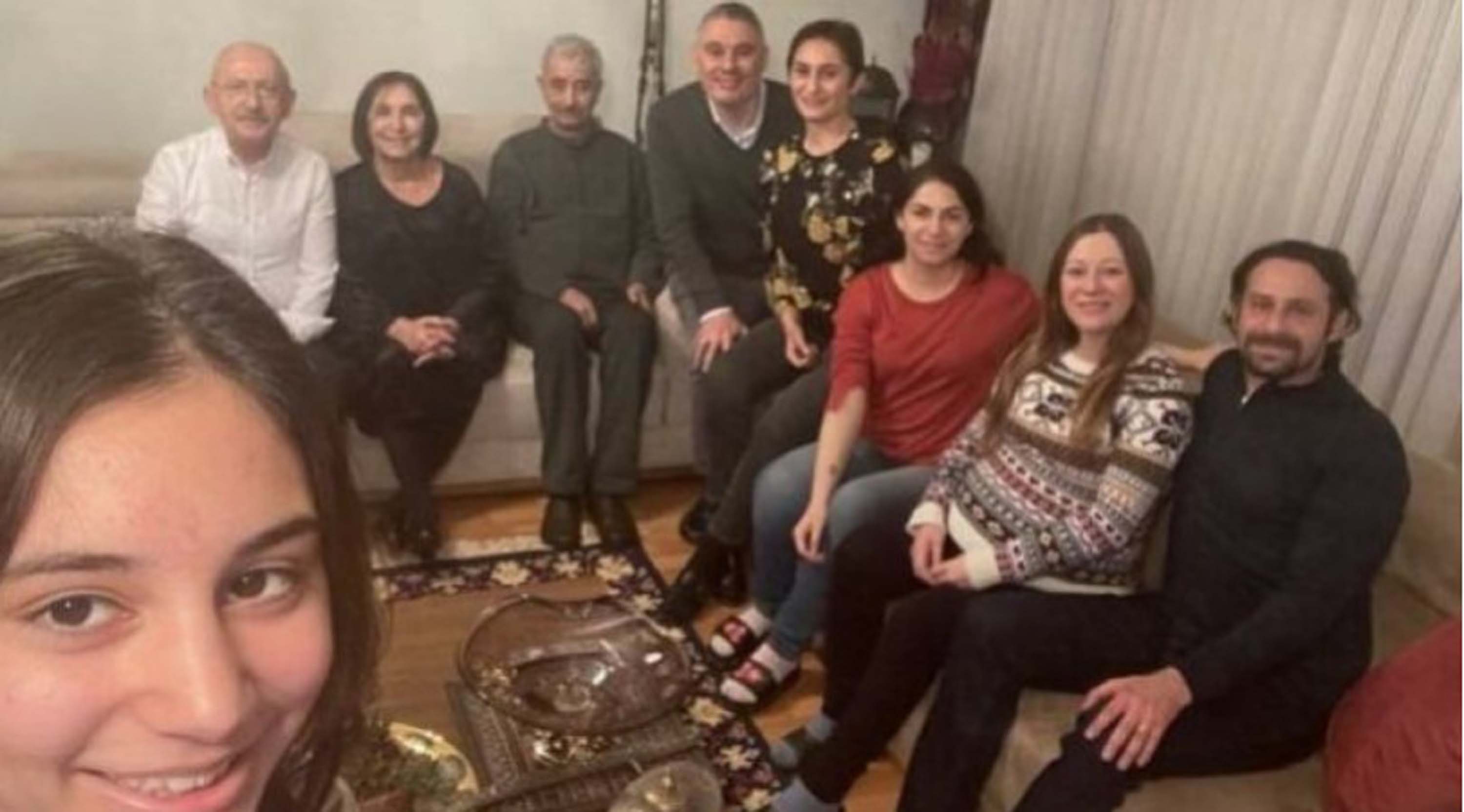 Kemal Kılıçdaroğlu, ikiz bebek dedesi oldu! Torunlarını kucağına aldı, isimleri bir hayli şaşırttı!