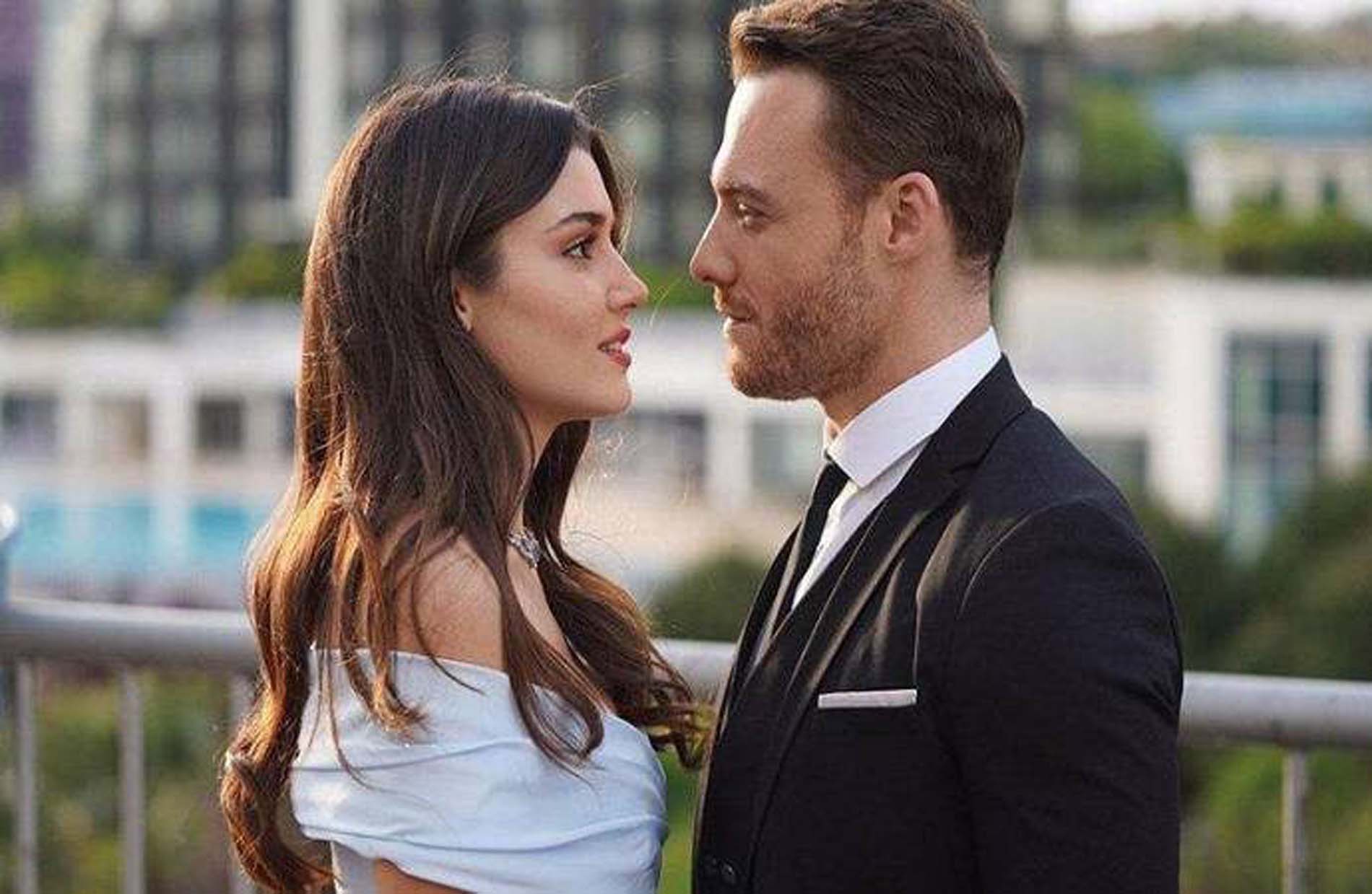 Hande Erçel - Kerem Bürsin ayrıldı mı, ilişkileri bitti mi? Hande Erçel ve Kerem Bürsin neden ayrıldı?