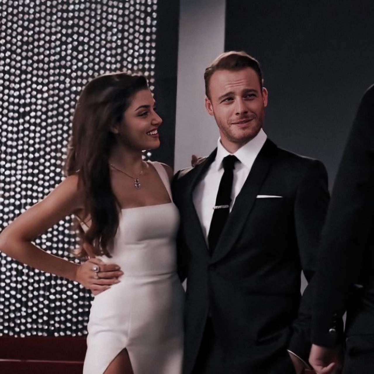 Hande Erçel - Kerem Bürsin ayrıldı mı, ilişkileri bitti mi? Hande Erçel ve Kerem Bürsin neden ayrıldı?