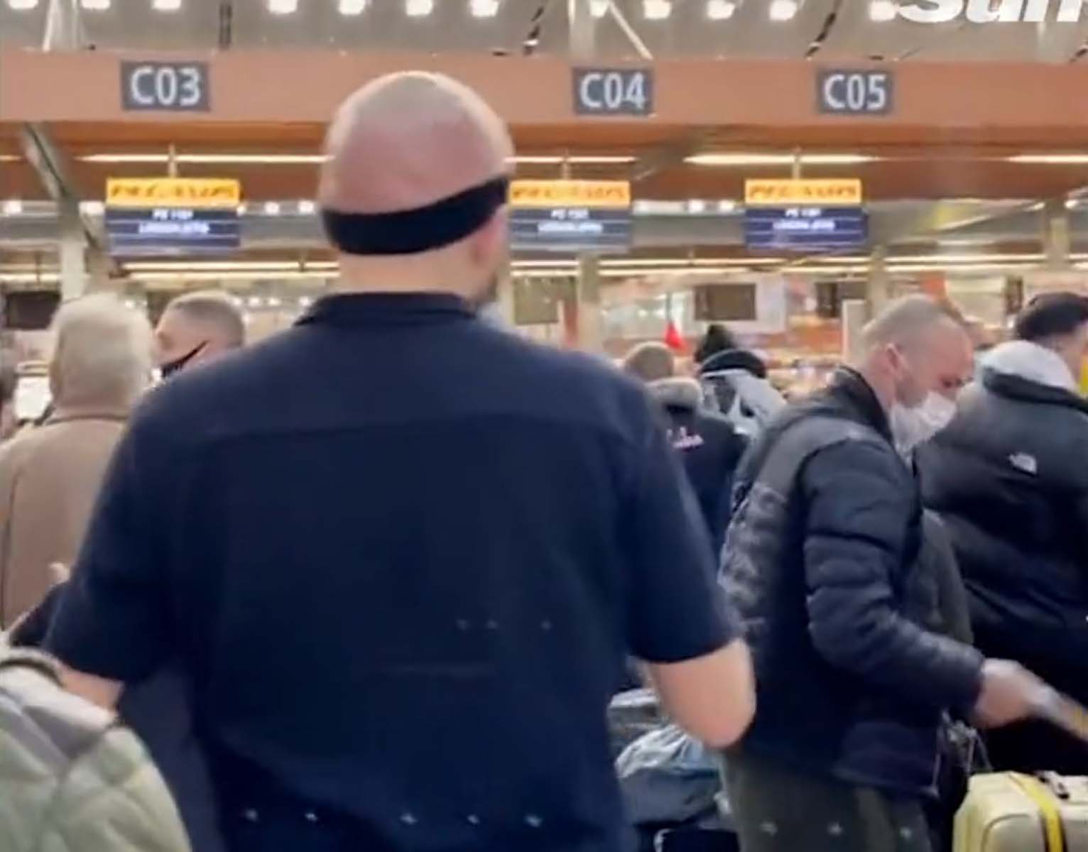 Sosyal medyayı sallayan görüntü! İstanbul Havalimanı'nın adı değişti: Airport'tu hairport oldu 