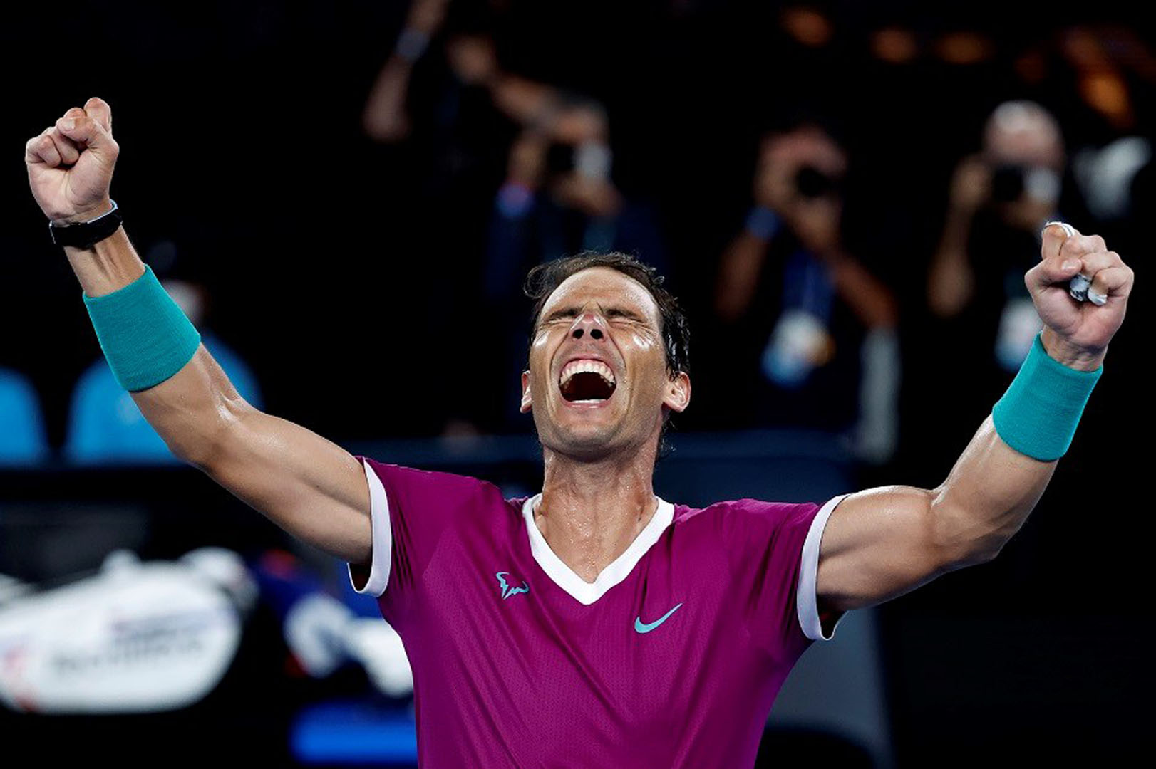 Avustralya Açık'ta tarihi geri dönüş! Zafer Rafael Nadal'ın!