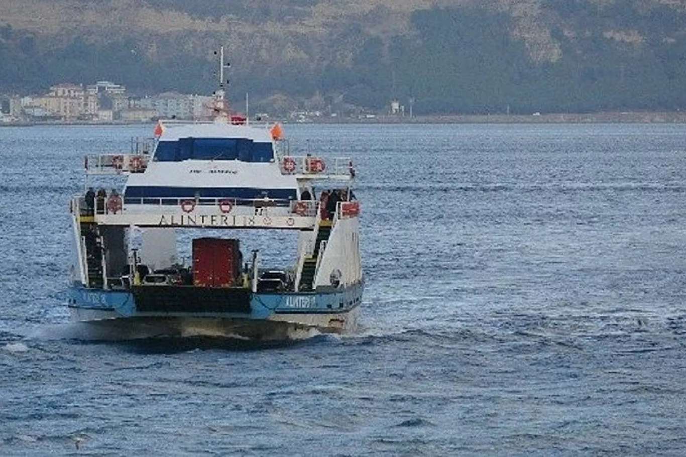 Gökçeada-Kabatepe feribot seferleri iptal edildi!