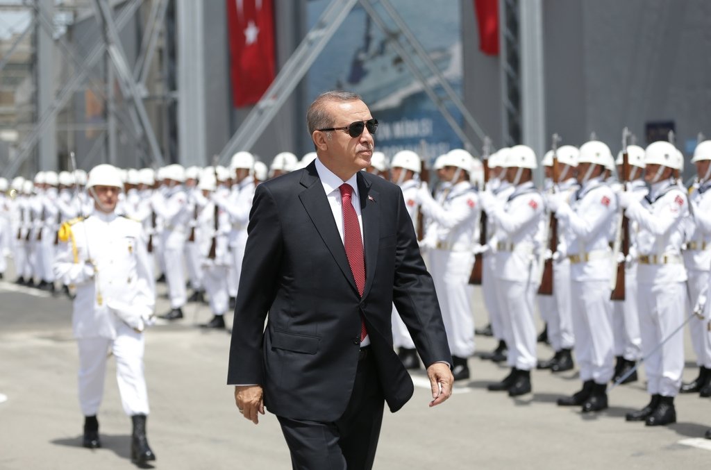 Tüm siyasi liderlerin, Cumhurbaşkanı Erdoğan'a geçmiş olsun dilekleri! Recep Teyyip Erdoğan'ın inceliği mest etti!