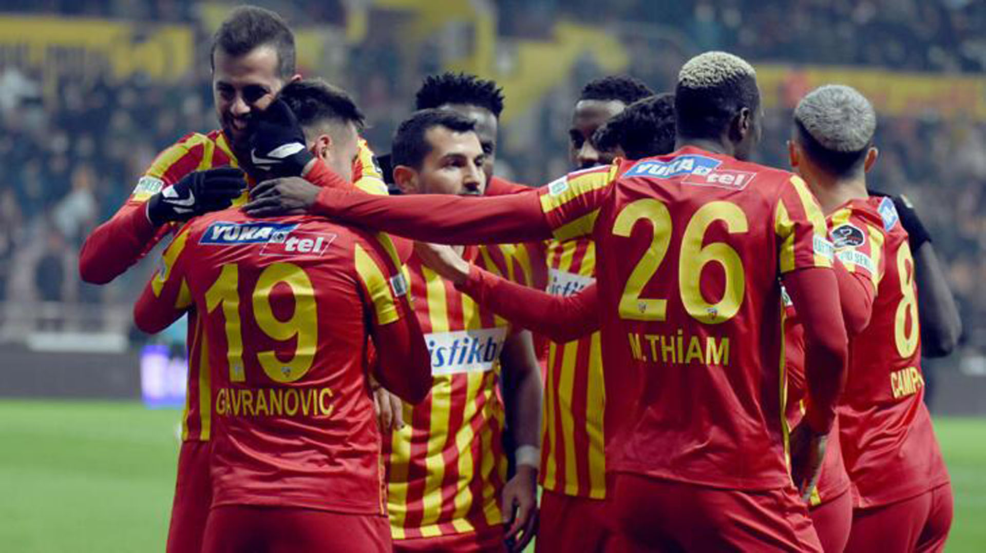 Kayserispor'a Fenerbahçe maçı öncesi koronavirüs engeli! 3 futbolcu pozitif çıktı!