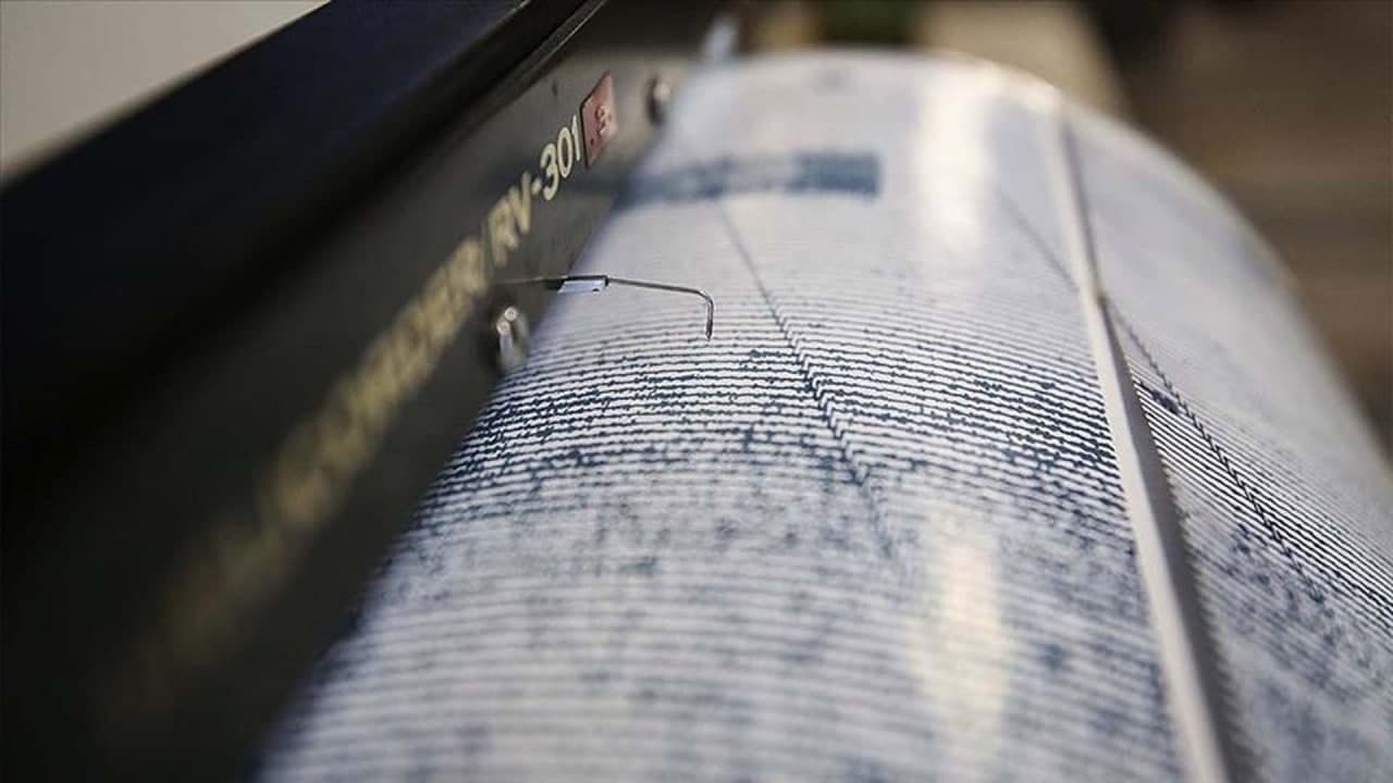 Son dakika! AFAD duyurdu! Ermenistan'da 5.3 büyüklüğünde deprem!