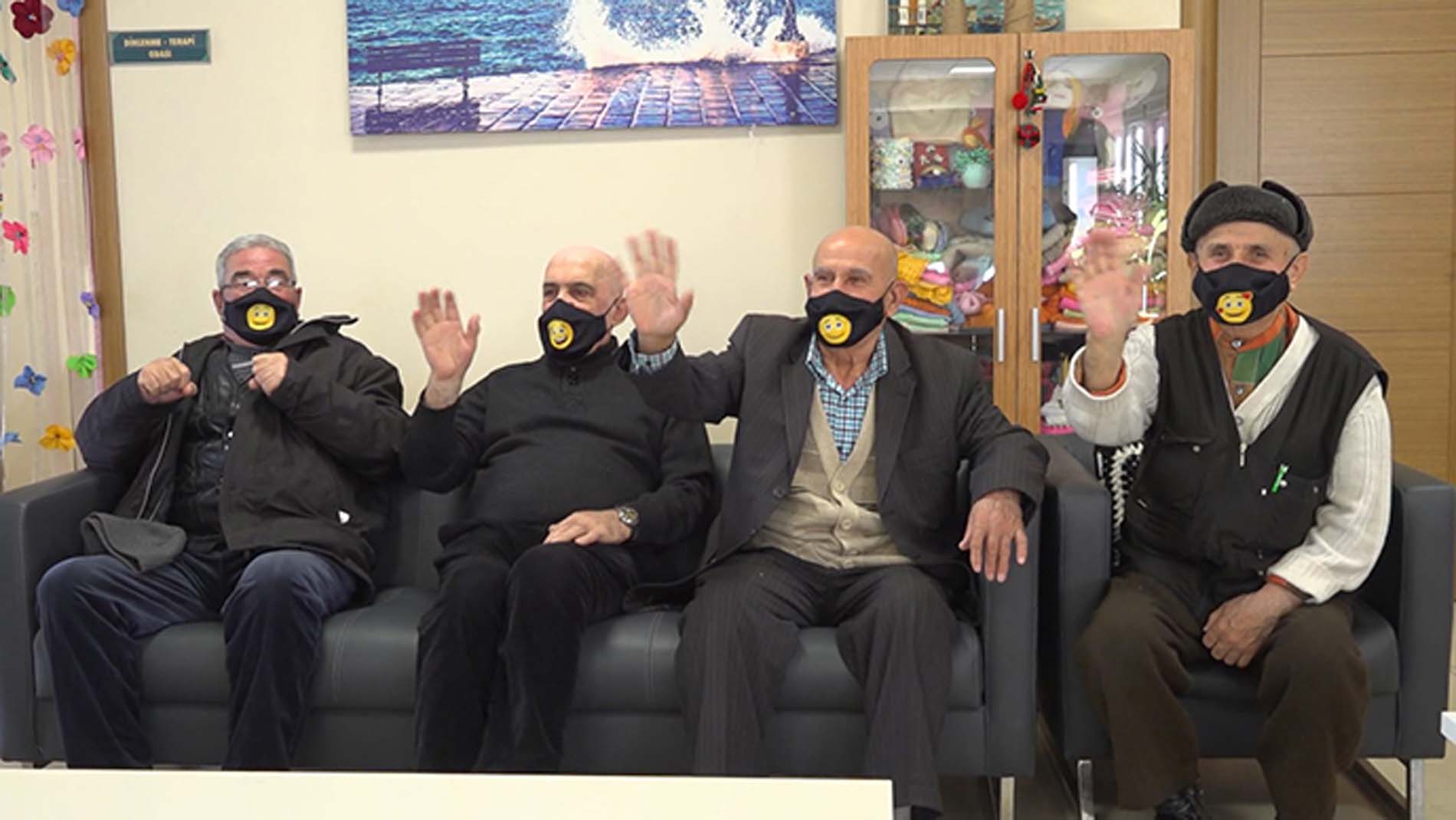 Tuzla Belediyesi’nden Sosyal Sorumluluk Projesi: Maske farkındalığı arttırıldı