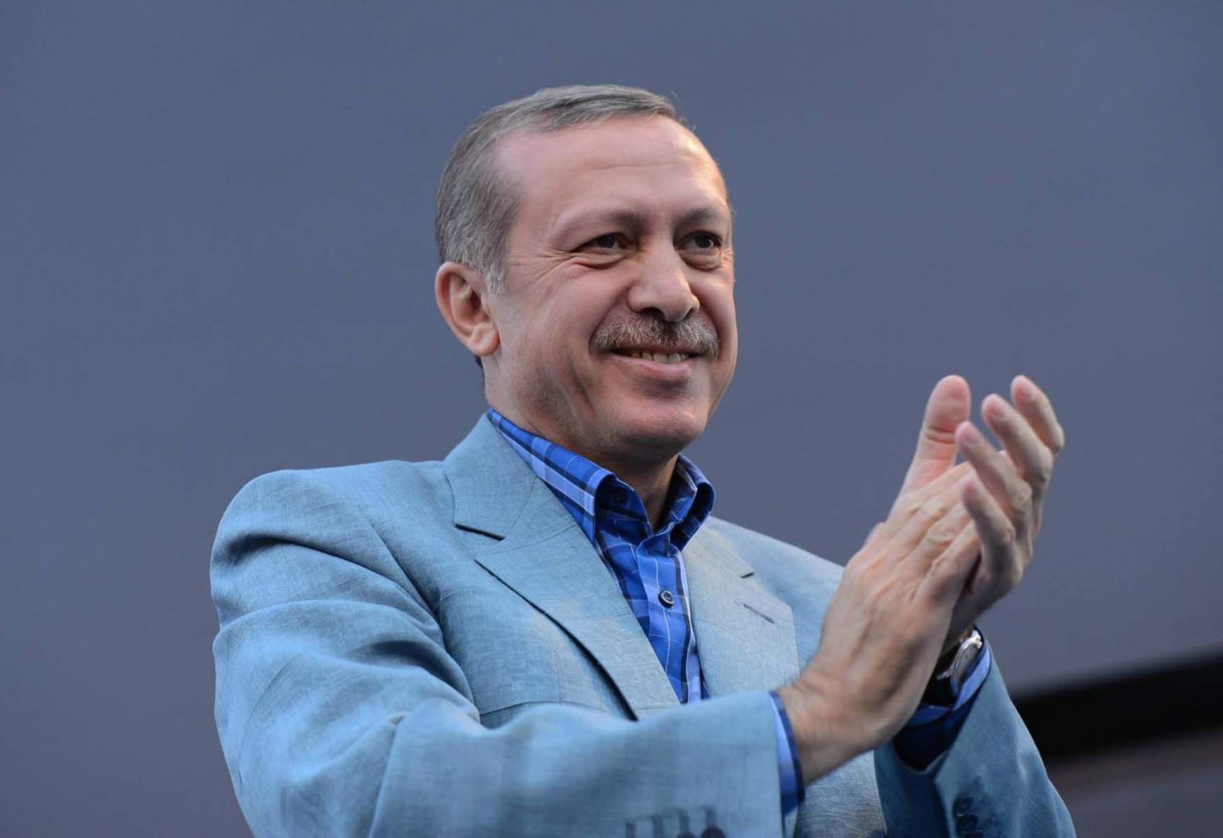 Cumhurbaşkanı Erdoğan'ın 68'inci doğum günü! Sosyal medya doğum günü mesajlarıyla doldu! Sevgi sınırları aştı: İyi ki doğdun Reis 