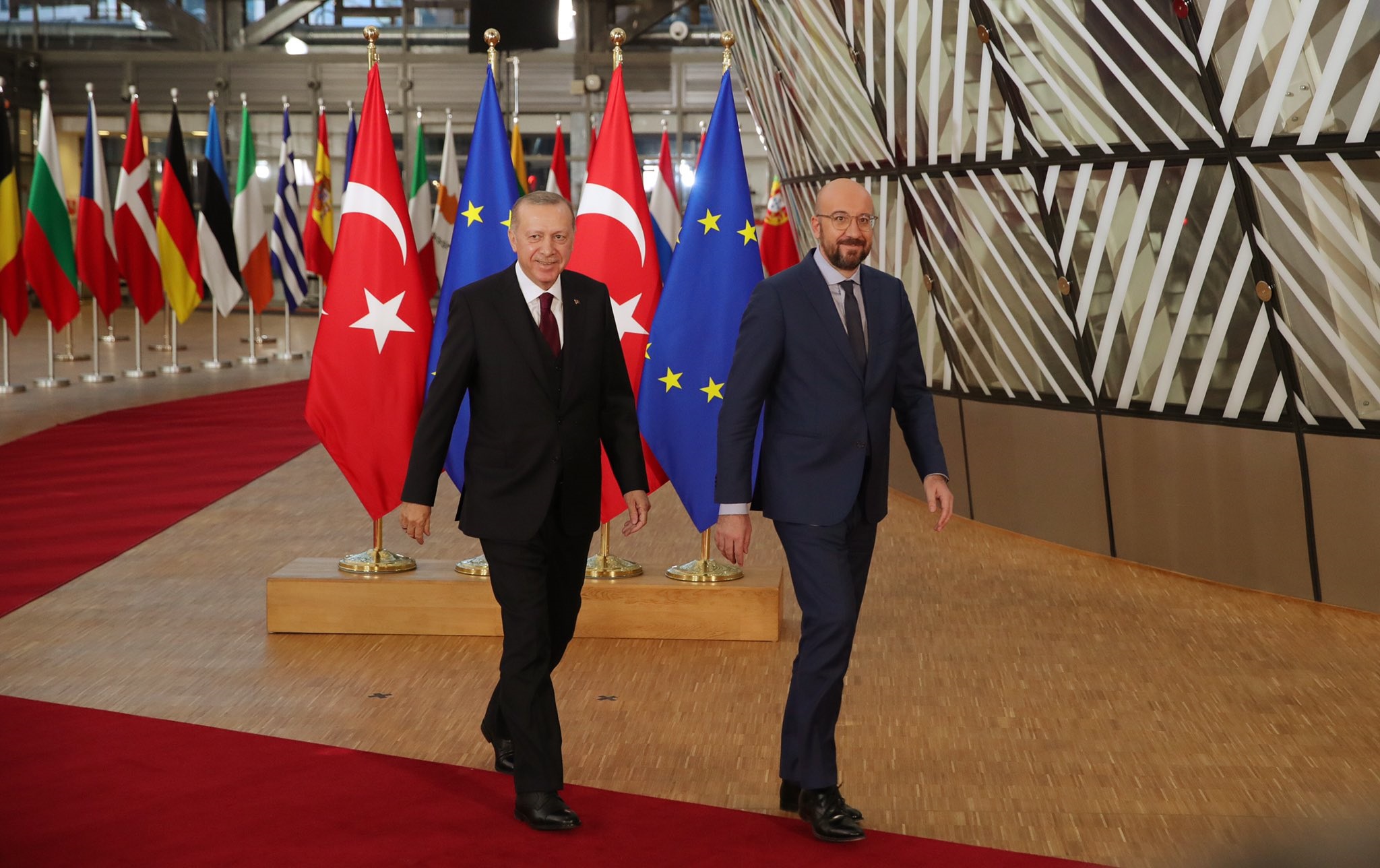 Son dakika | Cumhurbaşkanı Erdoğan, AB Konseyi Başkanı Charles Michel ile Rusya - Ukrayna savaşını görüştü