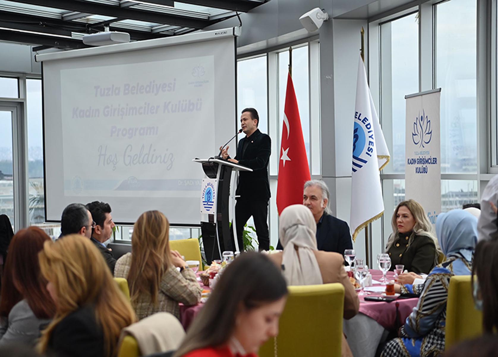 Tuzla Belediyesi’nden Kadın Girişimcilere Destek Programı! Başkan Şadi Yazıcı: Toplumsal dinamikler konusunda destek veriliyor