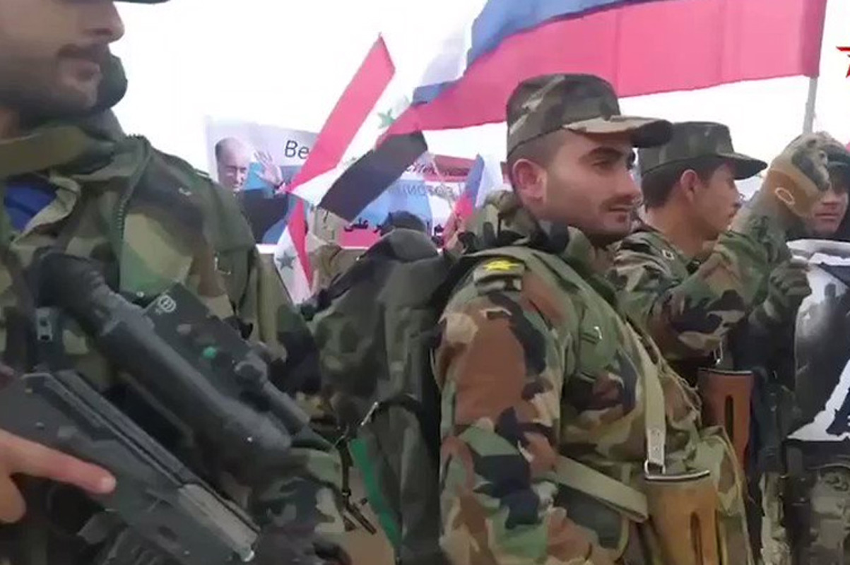 Suriyeli askerler Rusya için savaşacak! "Putin'in askerleriyiz" sloganları...