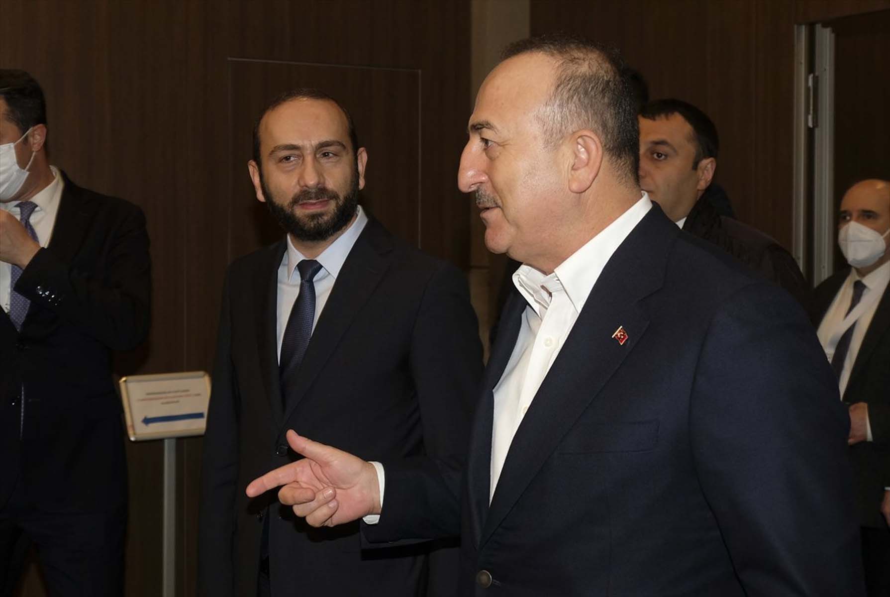 Bakan Çavuşoğlu, Ermeni mevkidaşı Mirzoyan ile görüştü: İstikrar ve barış için çaba sarf ediyoruz