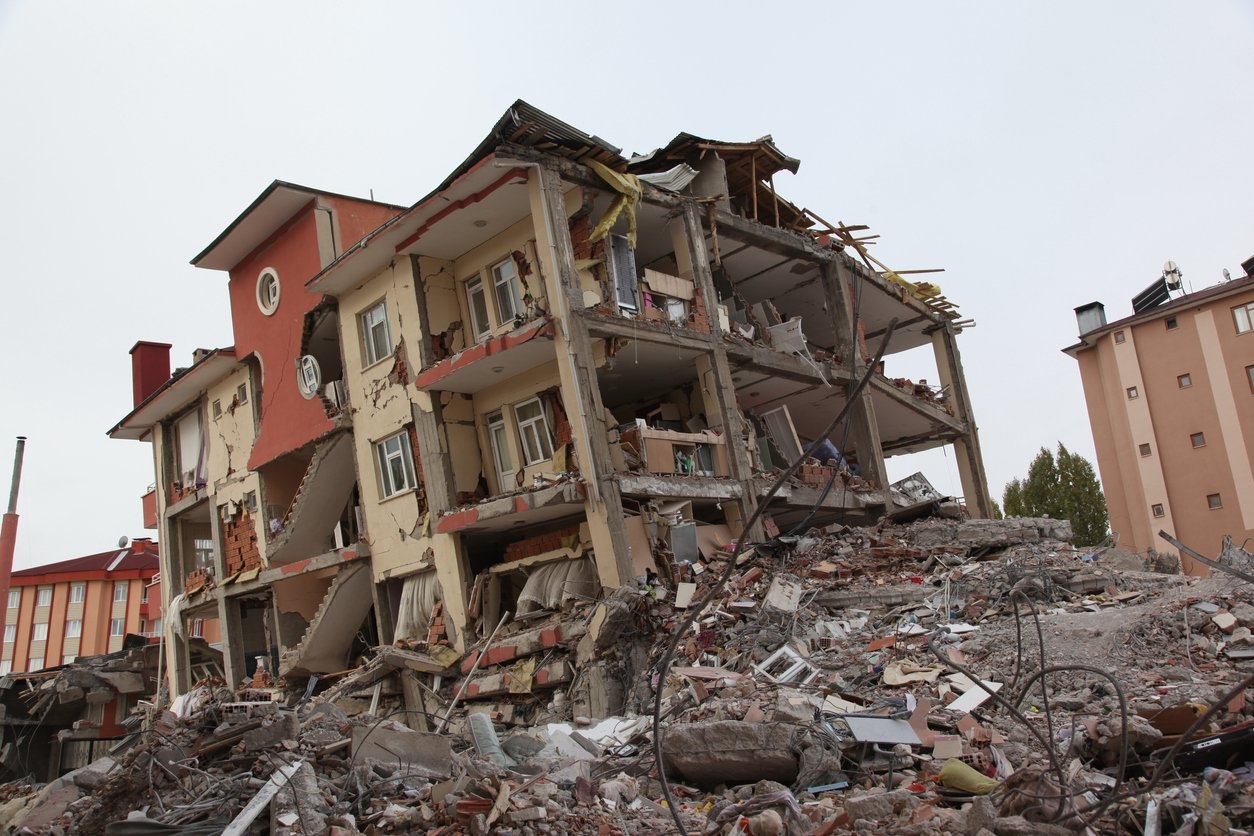 Adıyaman depreminin ardından Naci Görür, deprem tahminiyle deprem etkisi yaratarak herkesi sarstı! Beklenen büyük Marmara depremi öne çekilmiş!