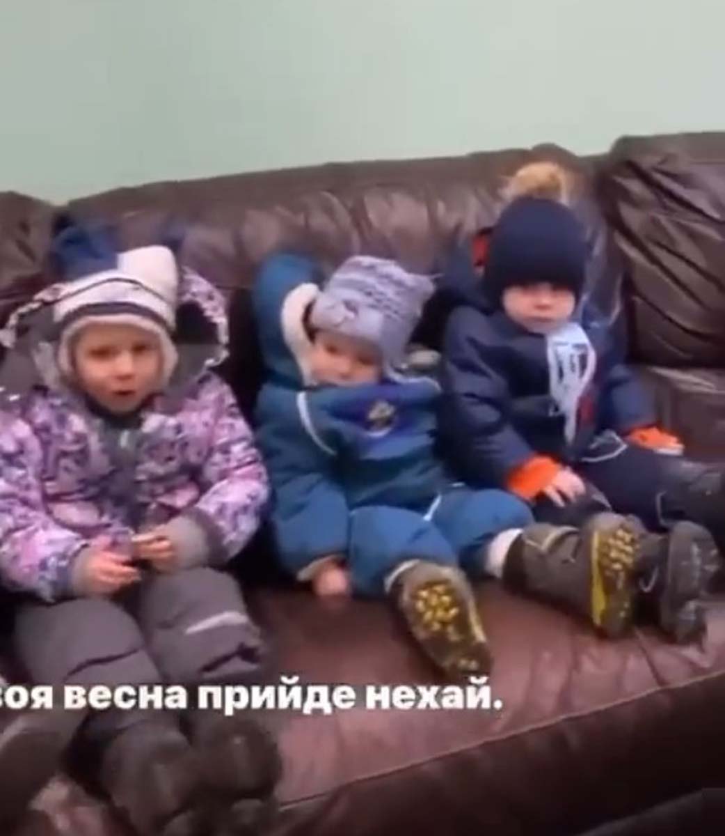 Yürekleri yakan görüntü! Ukrayna Büyükelçisi Vasyl Bodnar, anne ve babası ölen çocukları paylaştı: Bunu asla affetmeyeceğiz!