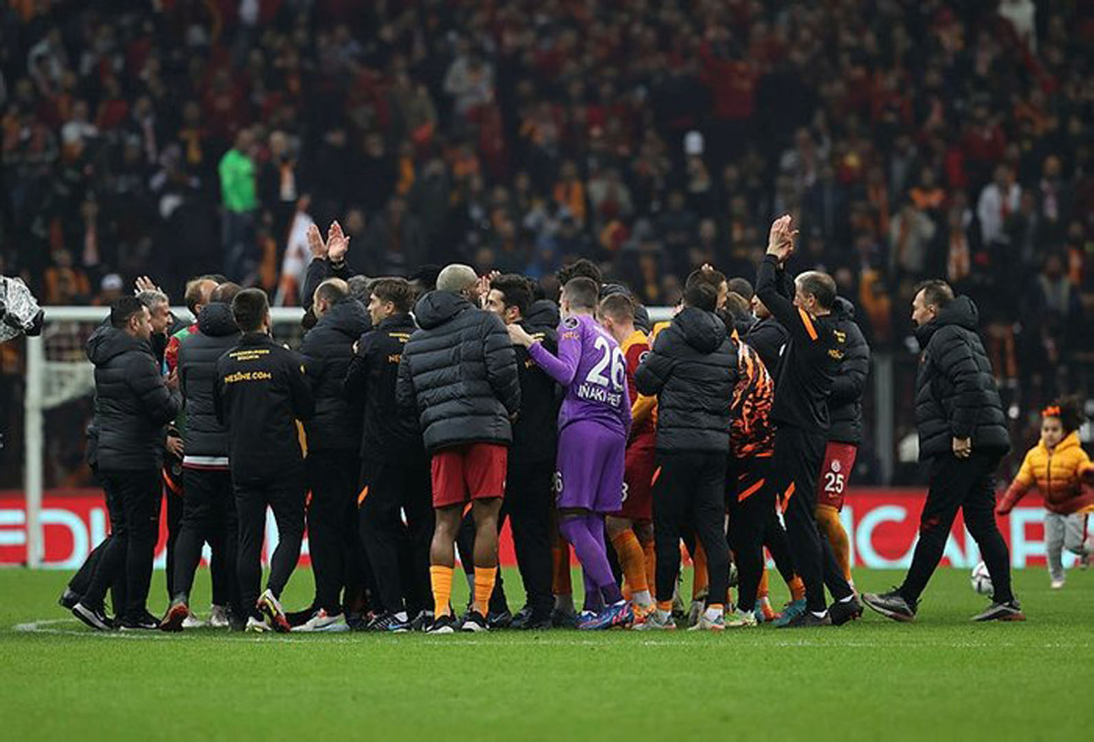 Galatasaray'da Başkan Burak Elmas'tan flaş sözler! Kulüpler Birliği'nden ayrılırız!