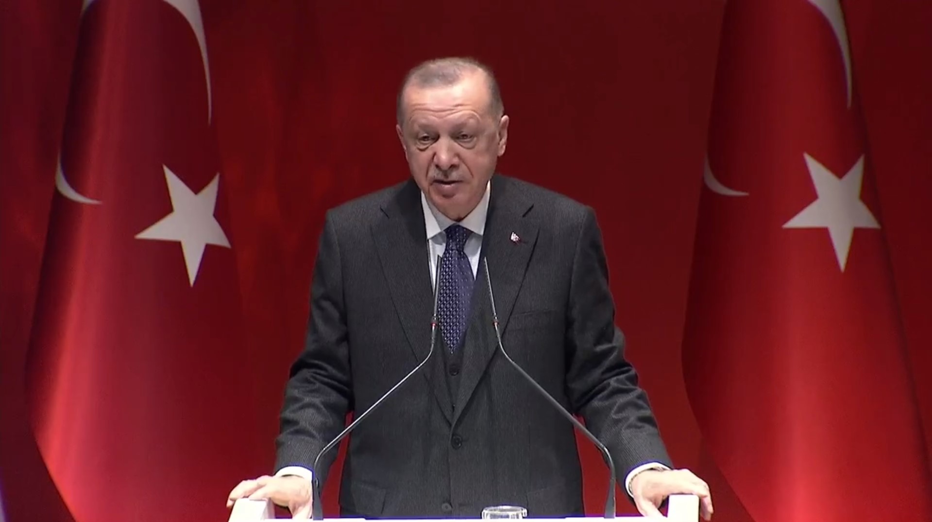 Cumhurbaşkanı Erdoğan, AK Parti Genişletilmiş İl Başkanları Toplantısı'nda konuşuyor (canlı yayın)