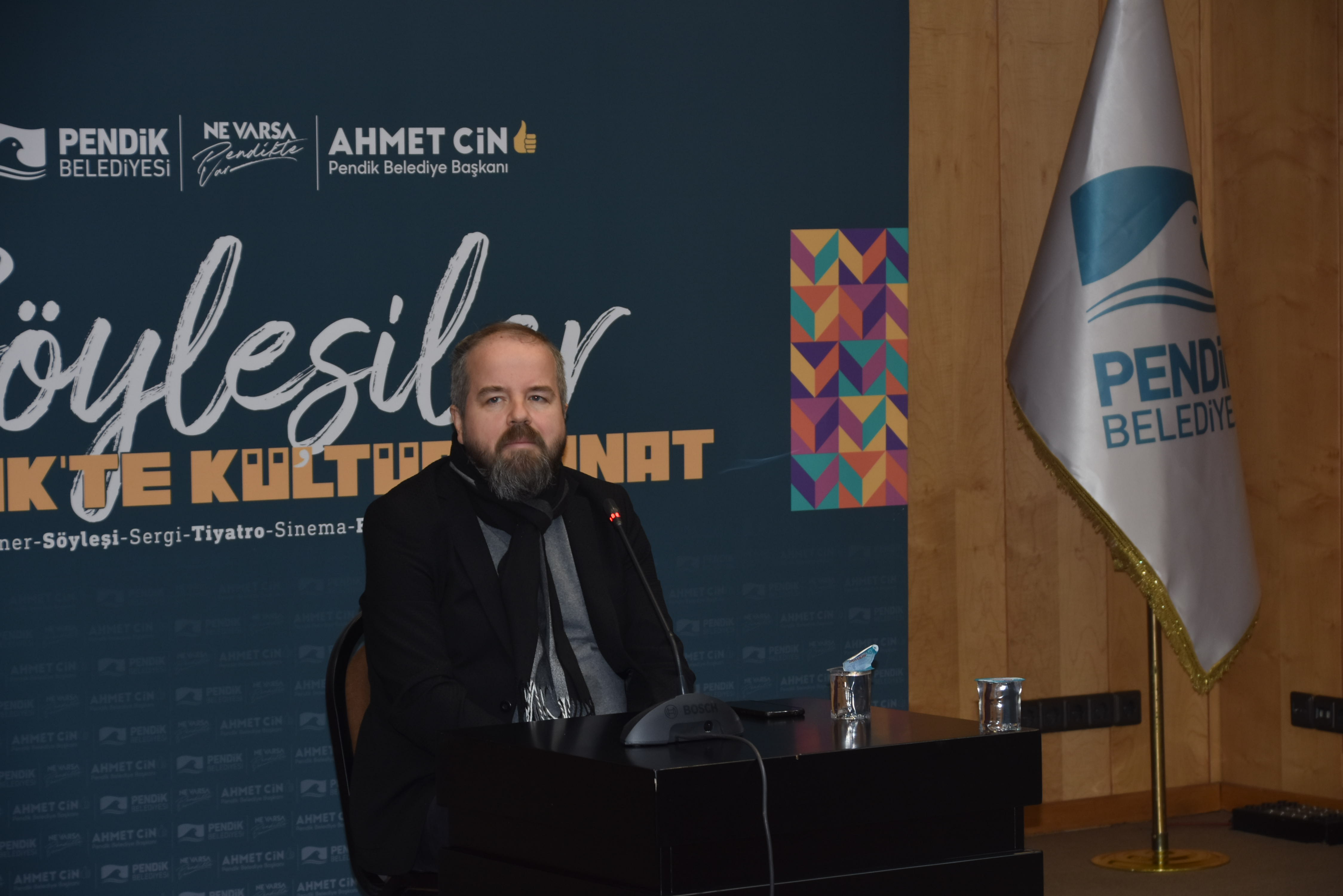 Tarihçi Mehmet Dilbaz İstanbul'da eski Ramazan'ı anlattı, dinleyenleri geçmişe götürdü