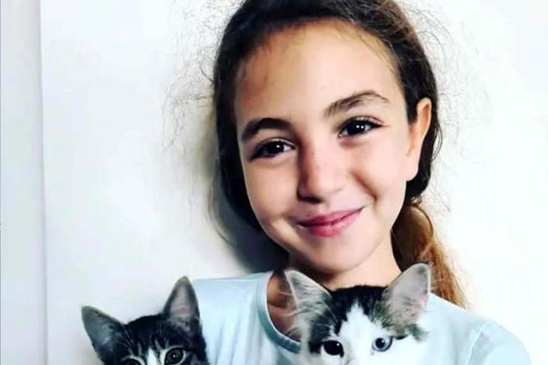 Güzel gülüşü fotoğraflarda kaldı! Köpeklerin kovalaması sonrası kamyonun altında kalan 10 yaşındaki Mahra Melin Pınar, hayatını kaybetti