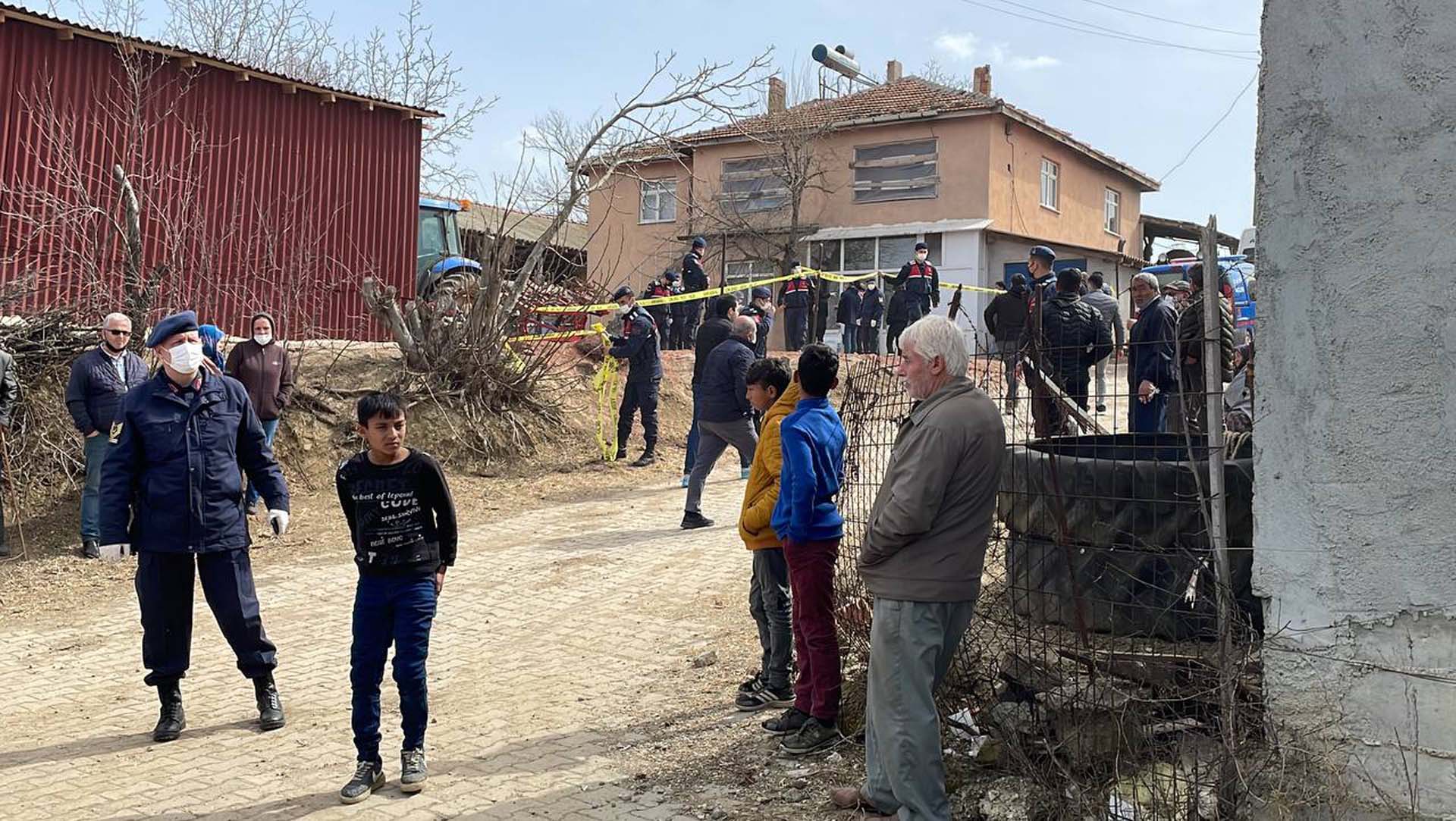 Son dakika | Edirne'de korkunç olay: Aynı aileden 4 kişi evinde ölü bulundu