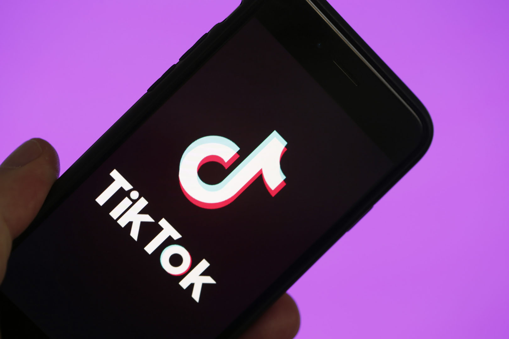 TikTok uygulamasına sosyal medyadan tepki yağdı! TikTok kapatılacak mı?