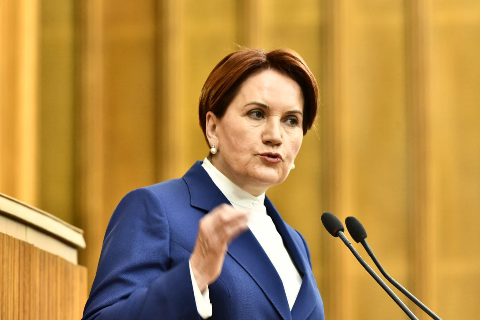 İYİ Parti lideri Meral Akşener’e tezahüratlar yaramadı! Parti grubunda atılan slogan Akşener’i yerinden sıçrattı: Ay korkuttun beni be