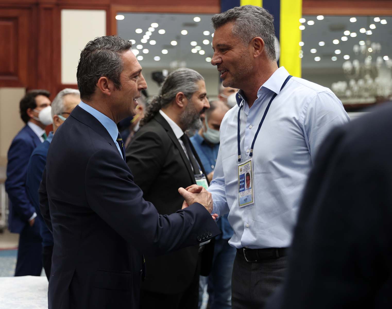 Fenerbahçe'de sürpriz buluşma! Ali Koç ve Saadettin Saran bir araya geldi 