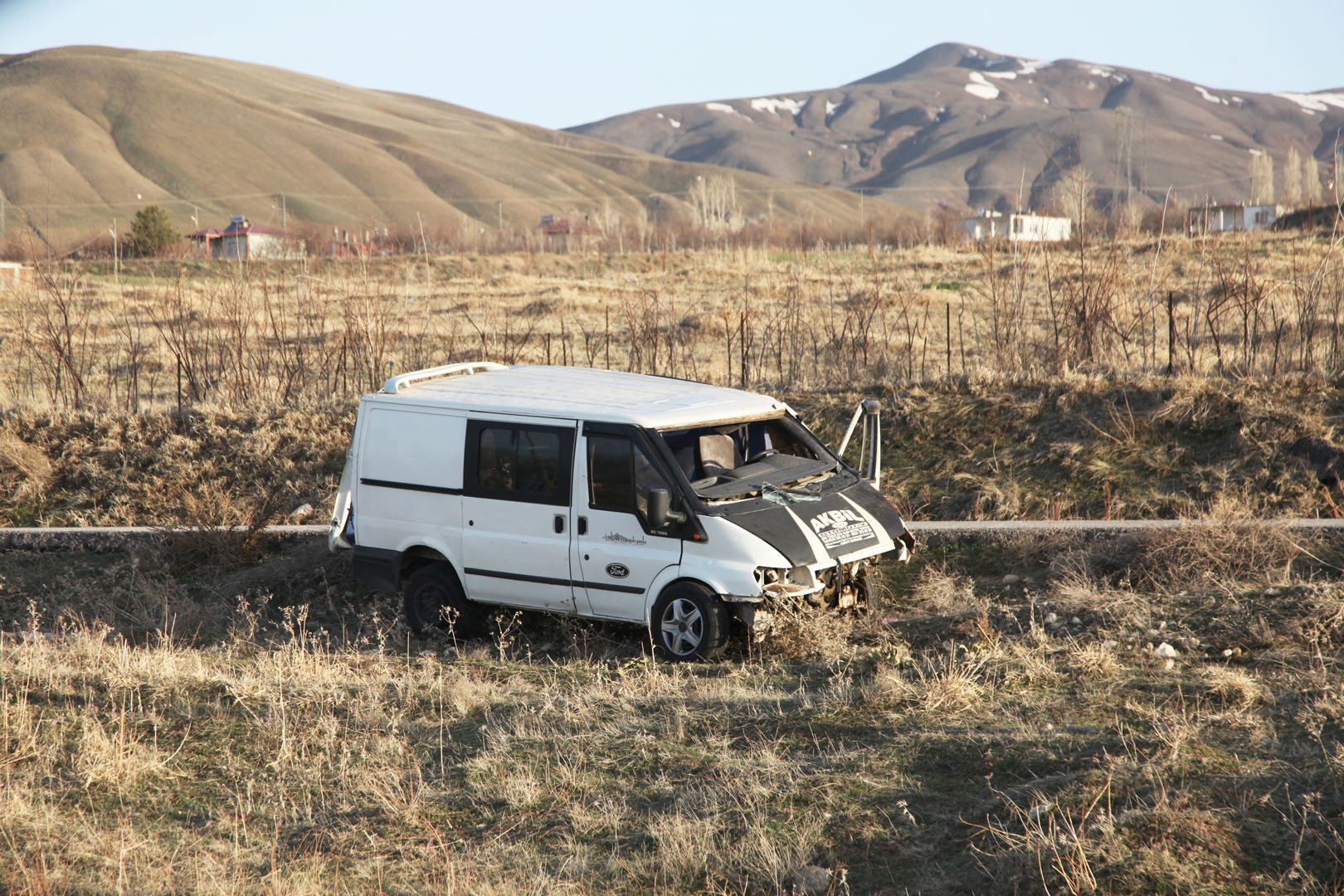 Bitlis’te kahreden kaza! Minibüs takla attı: 4 ölü 25 yaralı