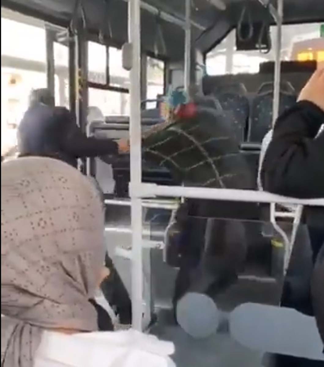 Otobüs kartı olmadığı için indirildiği iddia edilmişti! Şanlıurfa'da yaşlı kadının otobüsten indirilmesi olayında gerçek ortaya çıktı! 