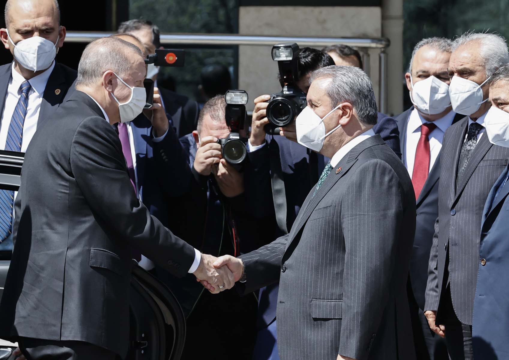 Cumhurbaşkanı Erdoğan'dan kritik ziyaret! BBP Genel Başkanı Mustafa Destici ile görüştü 