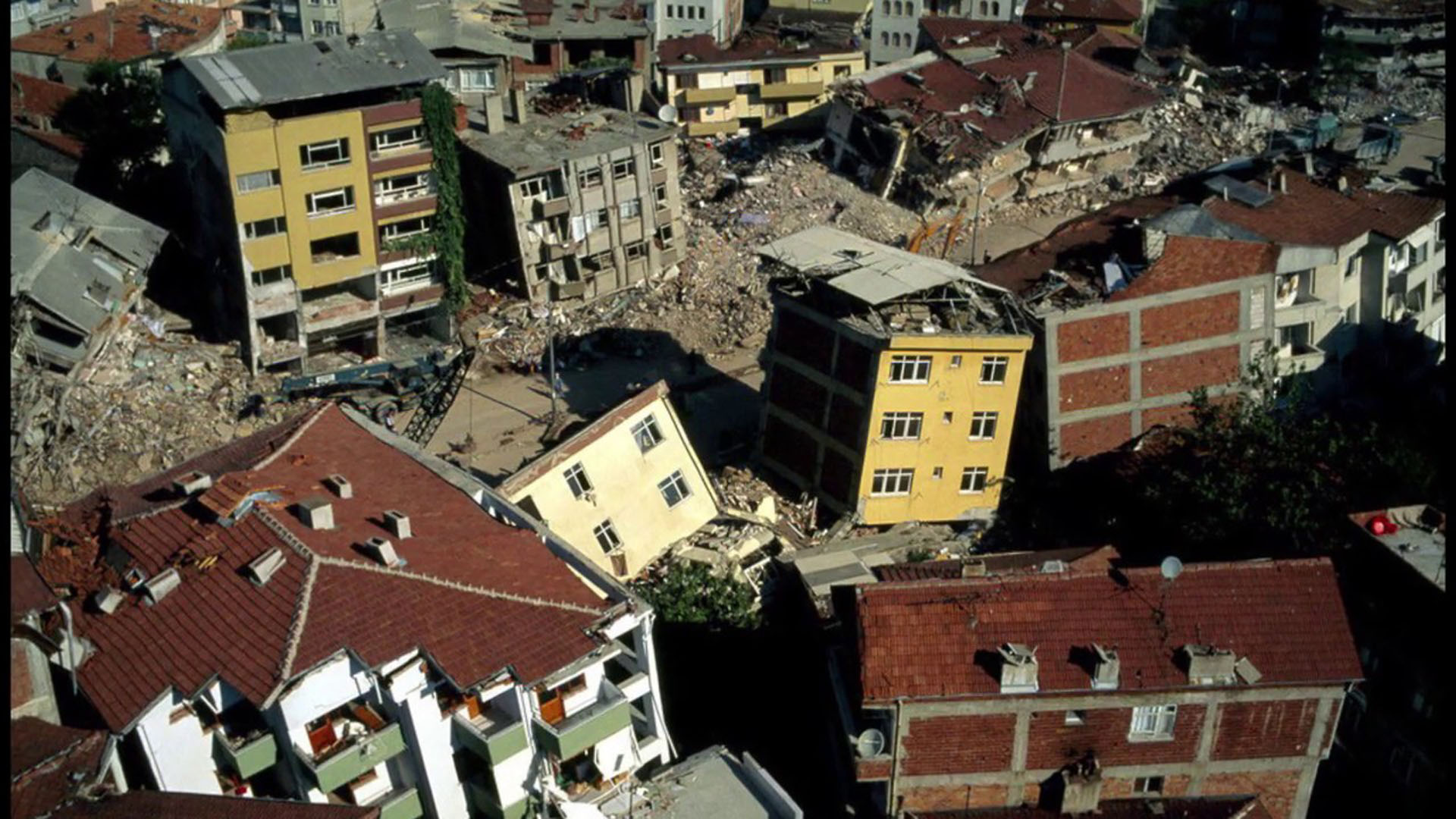 Marmara’yı daha büyük bir deprem bekliyor! İBB’nin deprem yönetimi yanlış