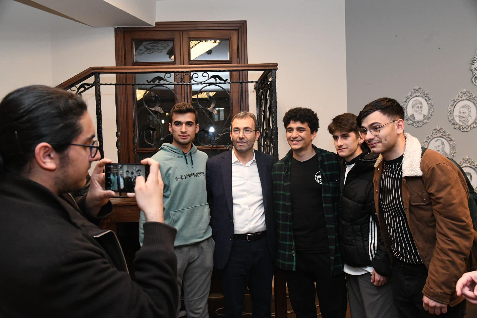 Gençler istedi, Başkan Ahmet Cin yaptı! Gençlerin gönlü bir kez daha fethedildi