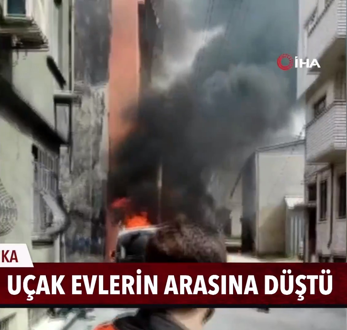 Son dakika! Bursa'da Yunuseli Havalimanı yakınlarında tek motorlu uçak düştü!