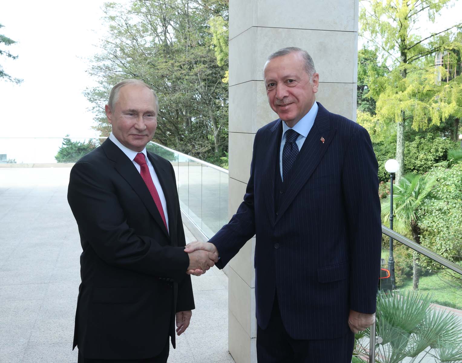 Son dakika | Kremlin Sözcüsü Peskov duyurdu: Cumhurbaşkanı Erdoğan, Putin'le görüştü