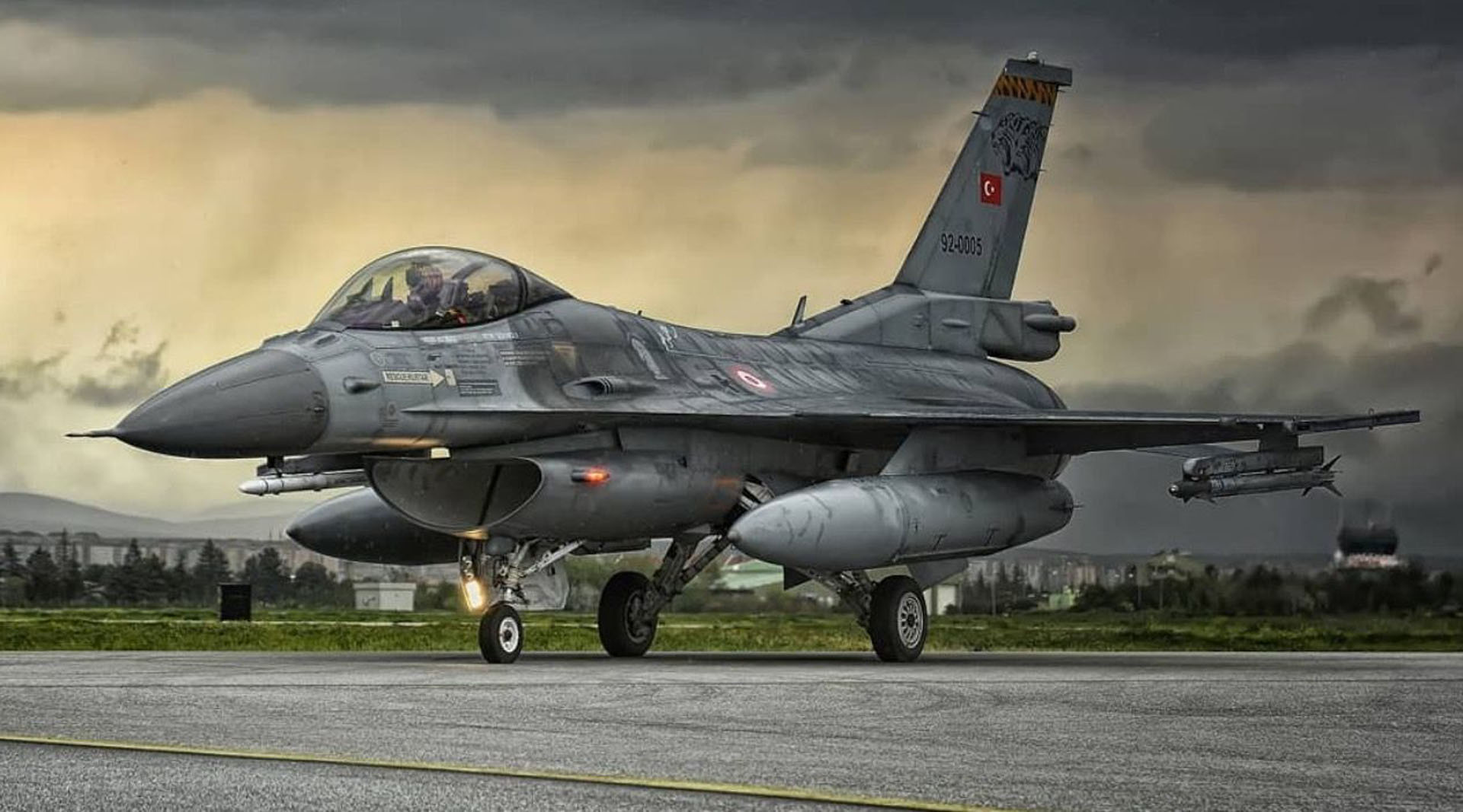 Yunanistan Türk Hava Kuvvetleri engeline takıldı! Türk hava sahasını ihlal eden Yunanistan’a gereken cevap verildi