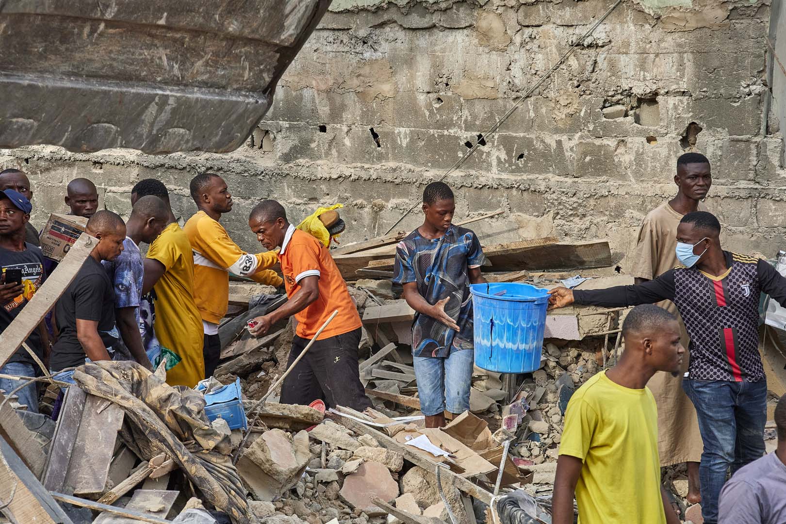 Nijerya'da feci bina çöktü! Çok sayıda ölü ve yaralı var
