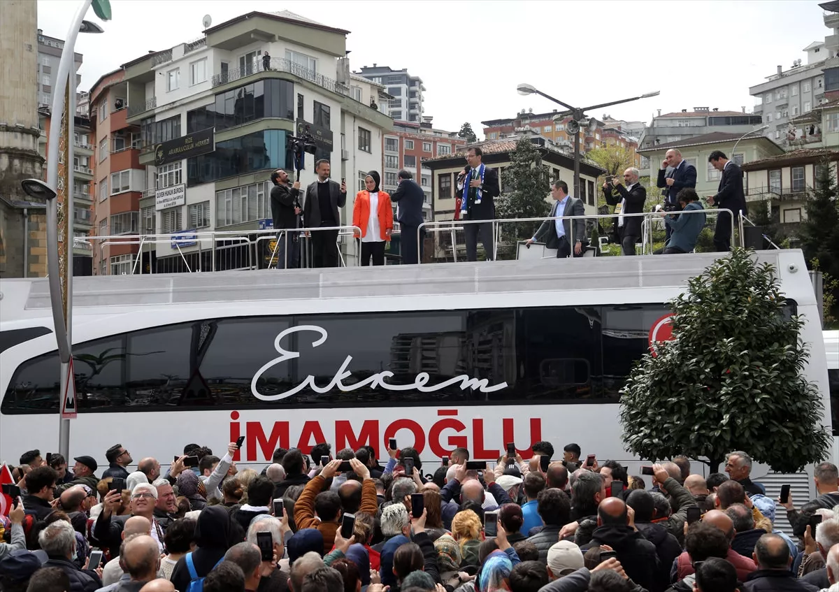 İstanbullulara ait kamu otobüsünü şahsi keyfi için kullandı! İmamoğlu'nun gezide kullandı aracının İETT'ye ait olduğu ortaya çıktı!