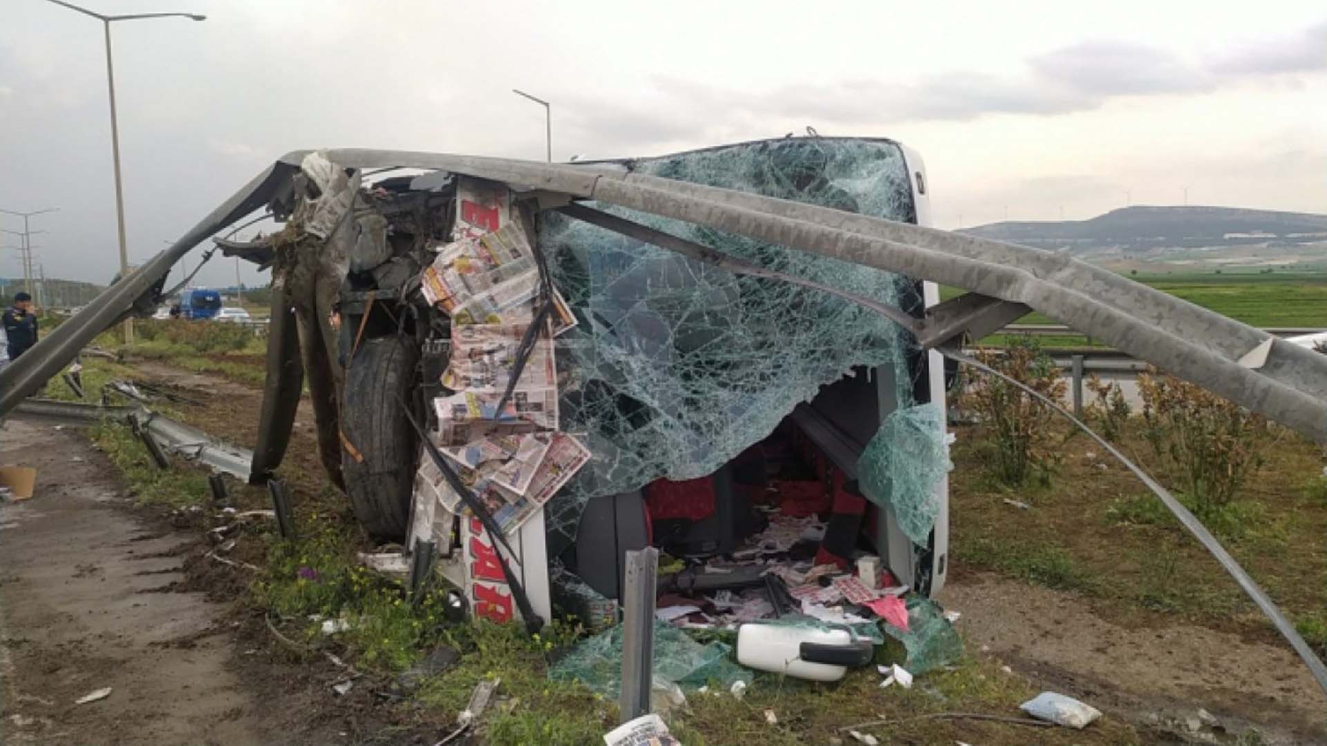 Gaziantep'te feci kaza: Yolcu otobüsüyle tır çarpıştı! 