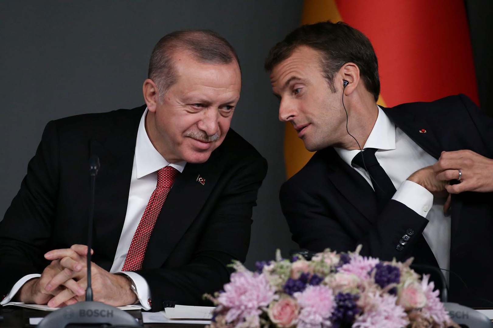 Cumhurbaşkanı Erdoğan'la Macron görüştü! Telefon görüşmesinde neler konuşuldu?