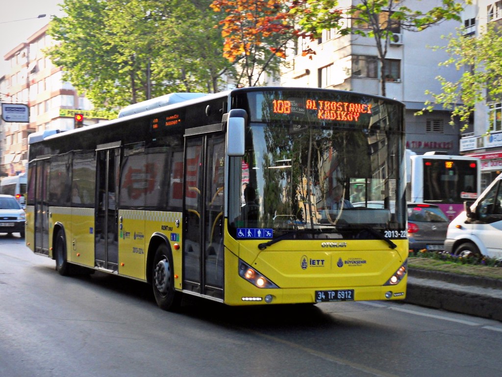 Ekrem İmamoğlu'nun, Canan Kaftancıoğlu'na destek olmak için yola çıktığı İETT otobüsü yolda kaldı!