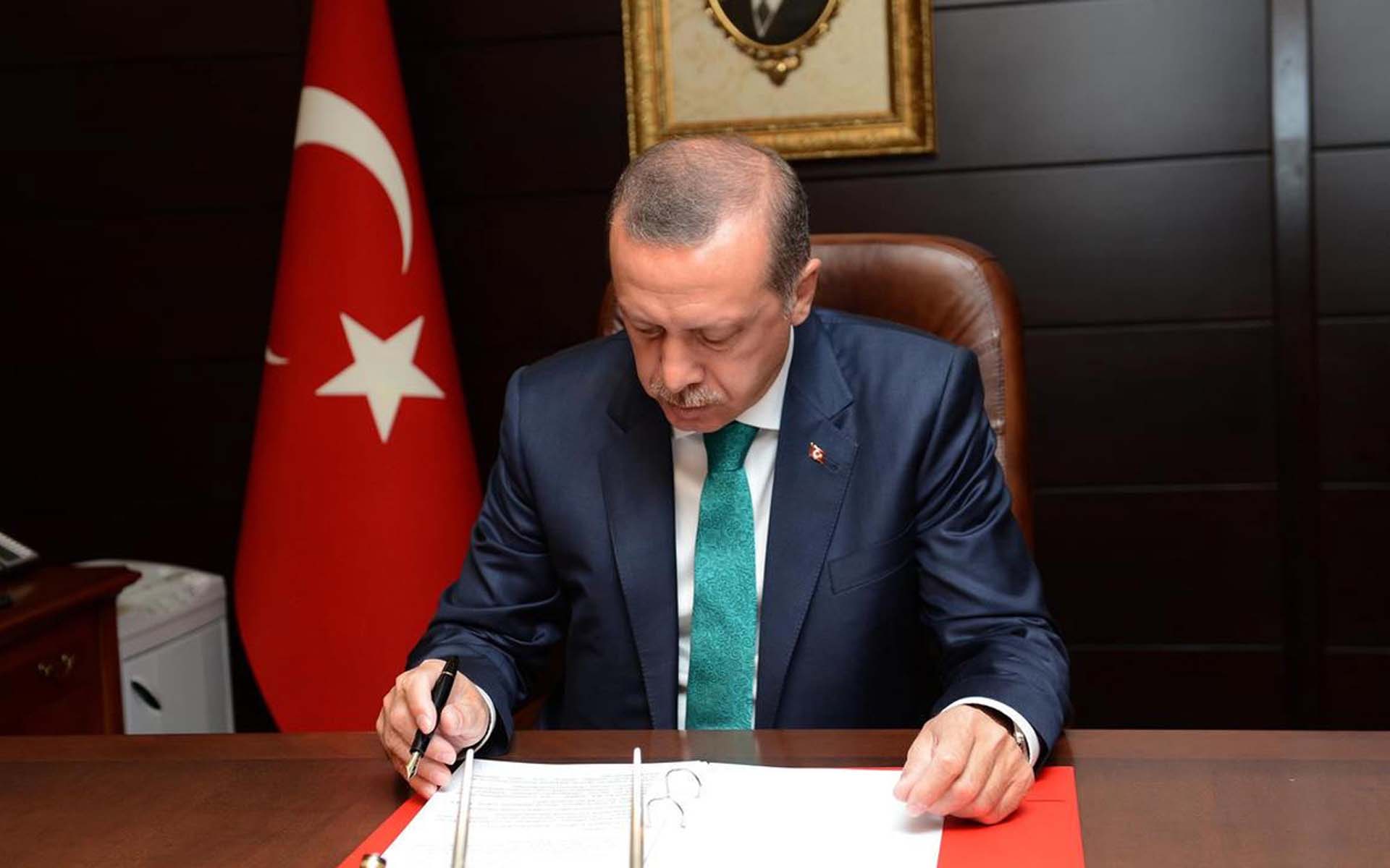 Cumhurbaşkanı Erdoğan imzaladı! Atama kararları Resmi Gazete'de o isimler görevden alındı 