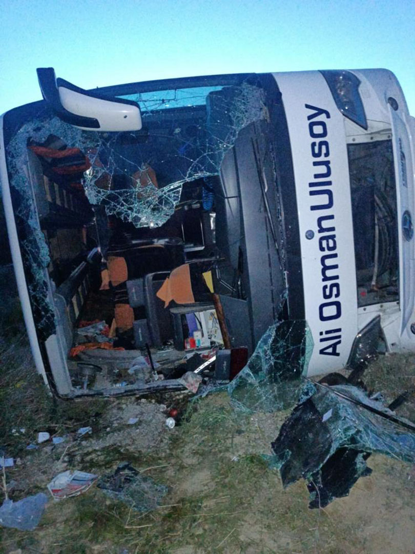 Son dakika! Dehşet veren otobüs kazası: 27 yaralı var!