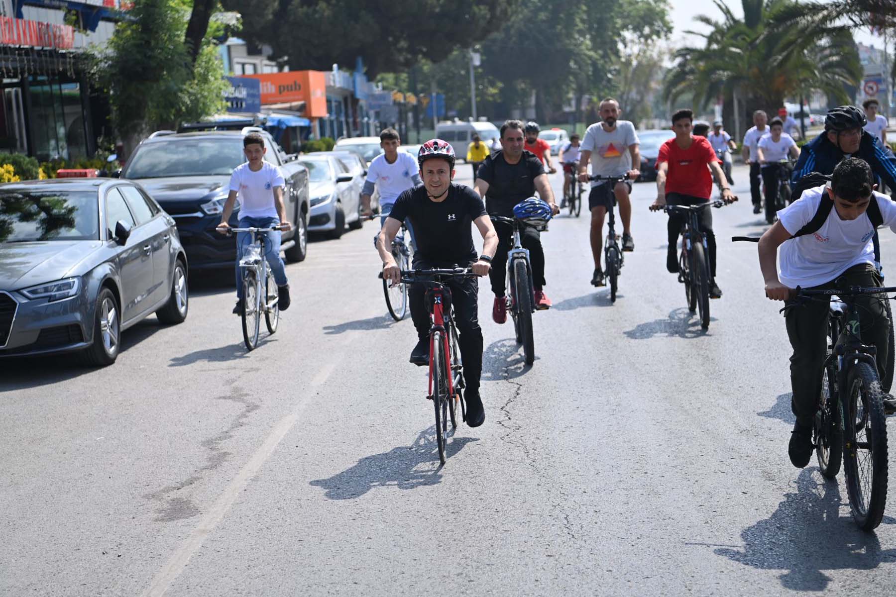 Tuzla Belediyesi'nden Dünya Bisiklet Günü etkinliği 