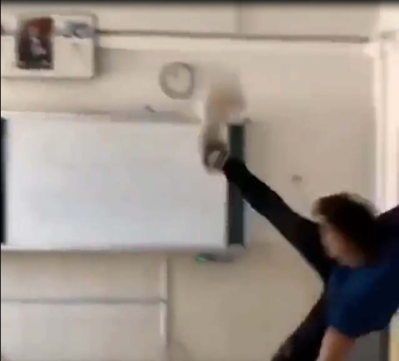 Antalya'nın Serik ilçesindeki bir okulda öğrencilerin Kur'an-ı Kerim'e tekme attığı video tepki çekti. 