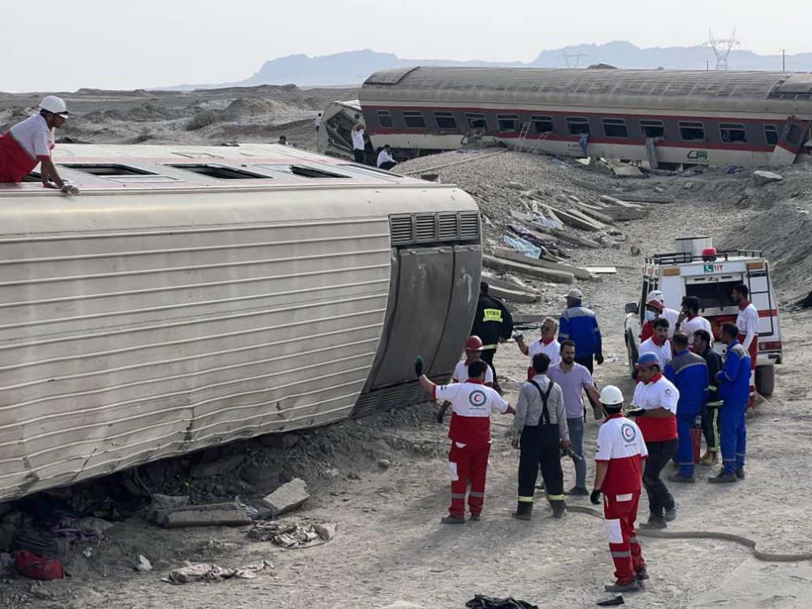 İran'daki tren kazasıyla ilgili yeni gelişme! Can kaybı 22’ye yükseldi!