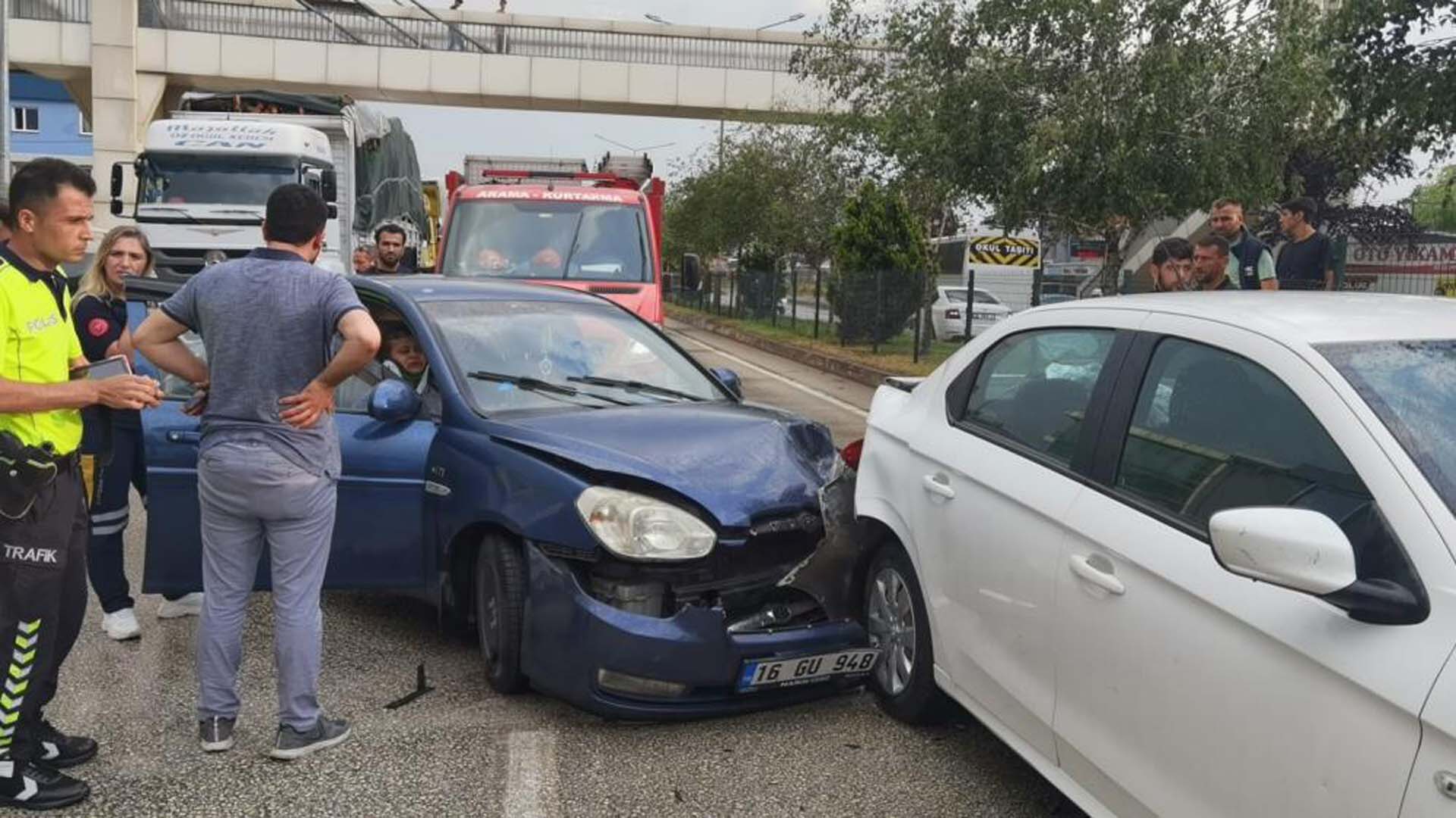 Bursa'da zincirleme kaza! Çok sayıda yaralı var!