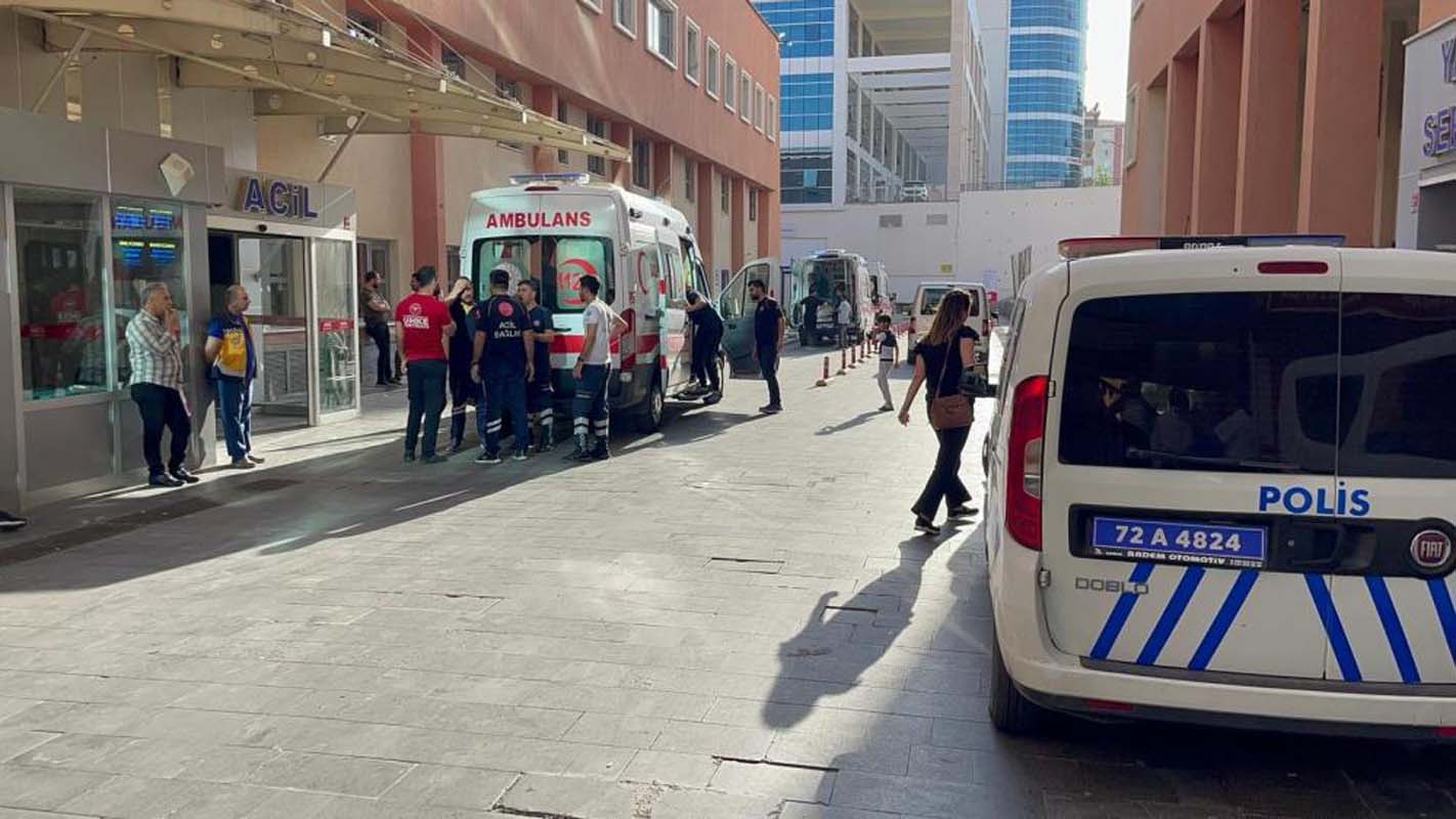 Batman'da cinnet getiren polis dehşeti yaşattı! Eşini ve çocuğunu öldürmesinin ardından kendi canına da kıydı!