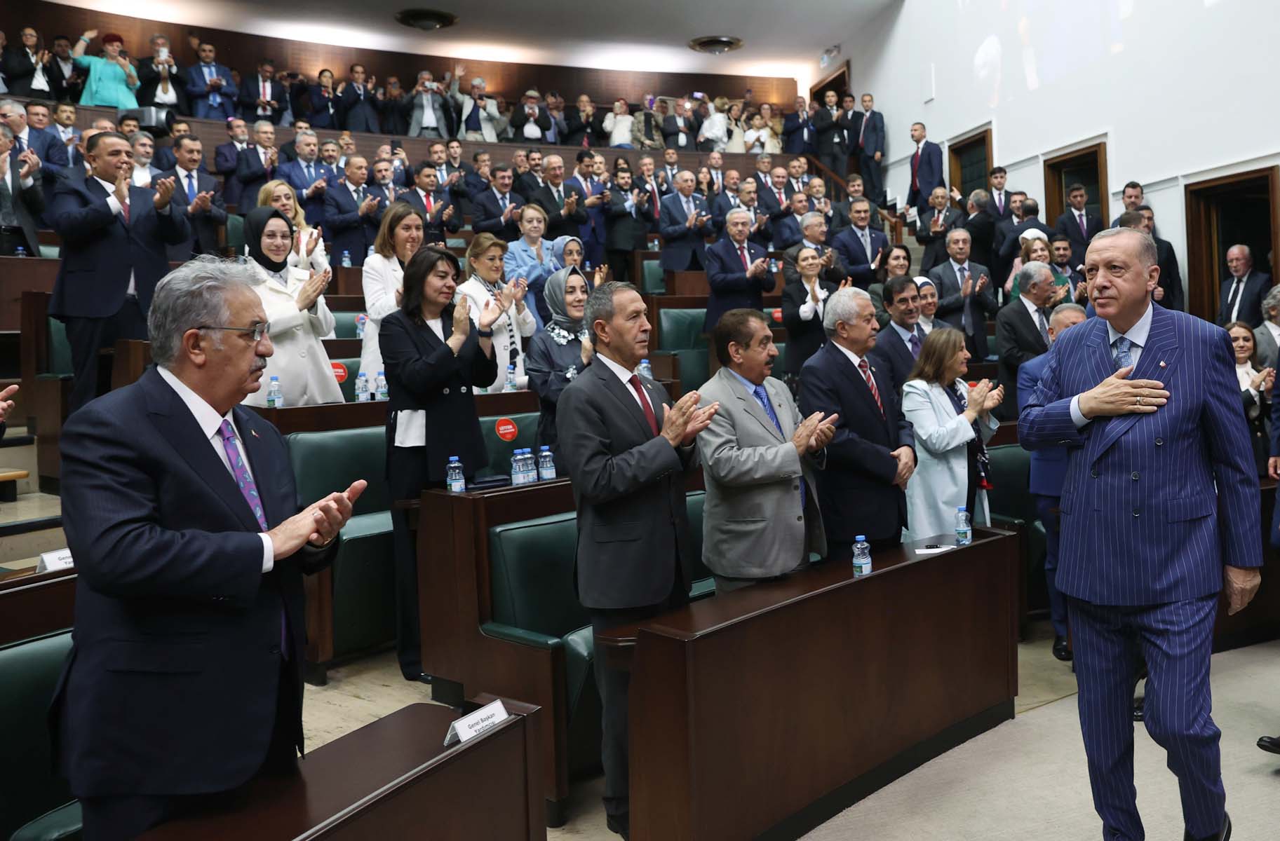Cumhurbaşkanı Erdoğan AK Parti Grup toplantısında konuştu, Kılıçdaroğlu'na ses yükseltti: Çık ortaya mert ol, adaylığını veya adayını açıkla