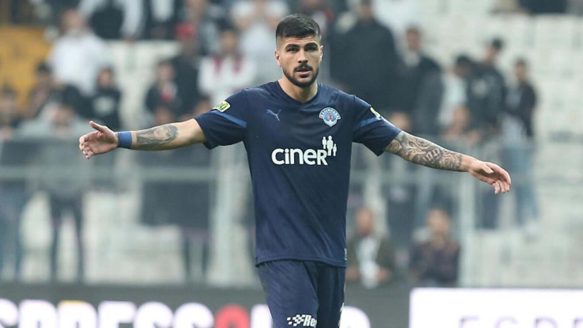 Son dakika |Şampiyon Trabzonspor, transfer bombalarını patlattı! Eren Elmalı, Doğucan Haspolat, Larsen ve Denswill KAP'a bildirildi